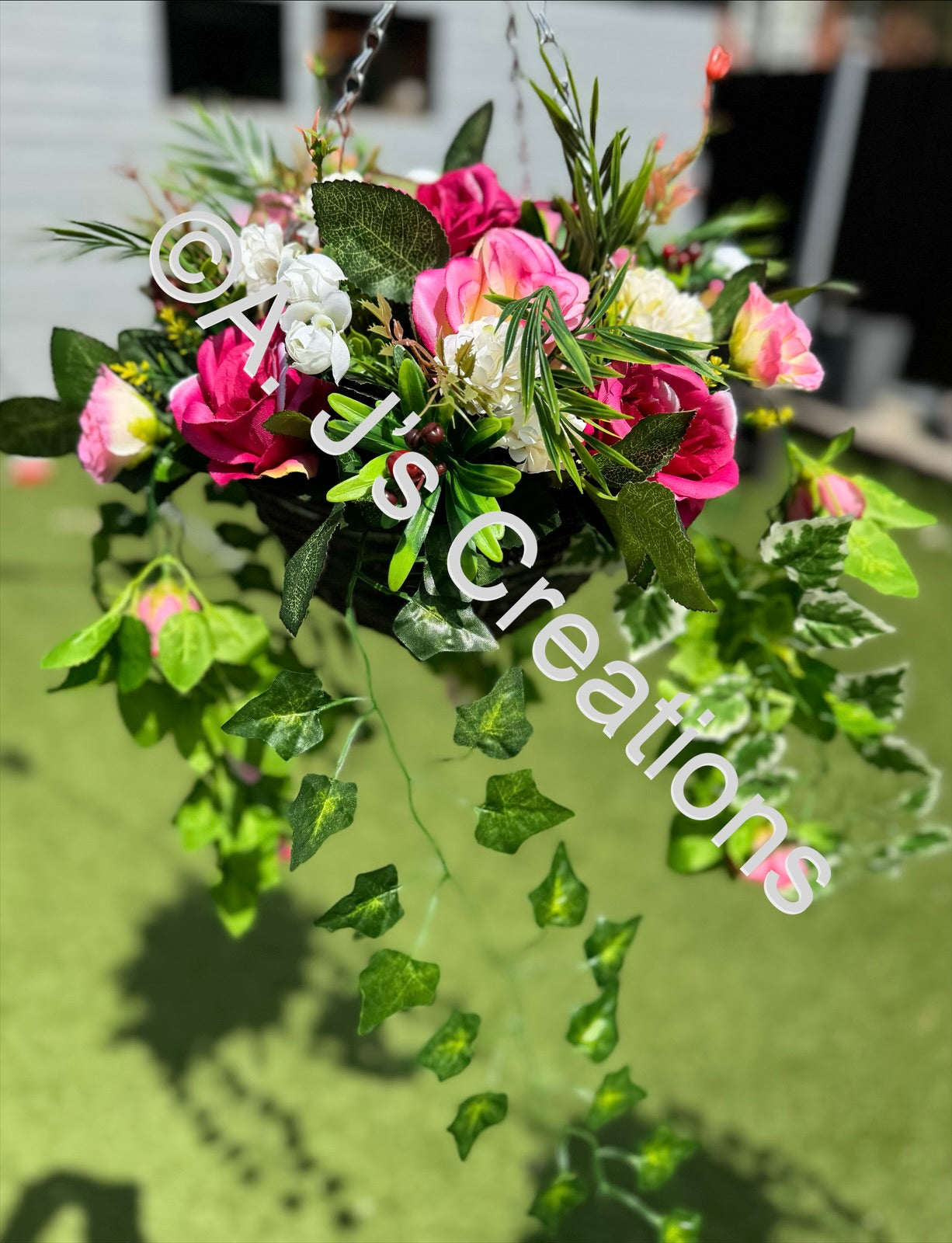 10” Deluxe Round Hanging Basket