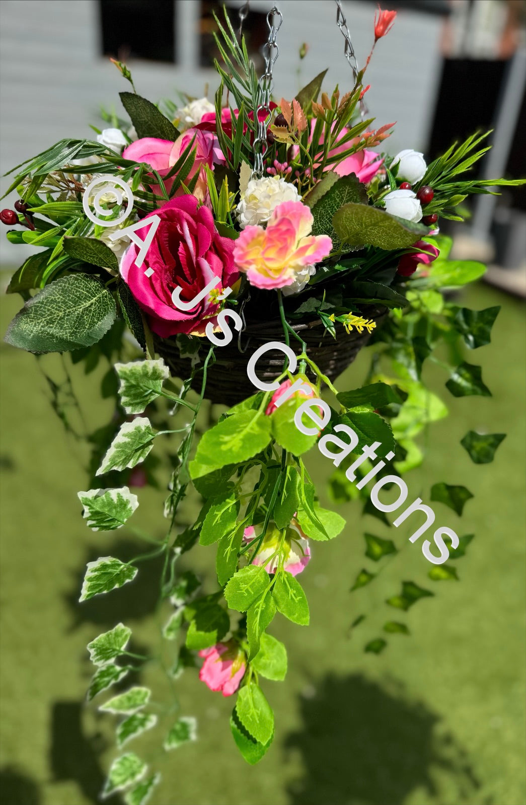 10” Deluxe Round Hanging Basket