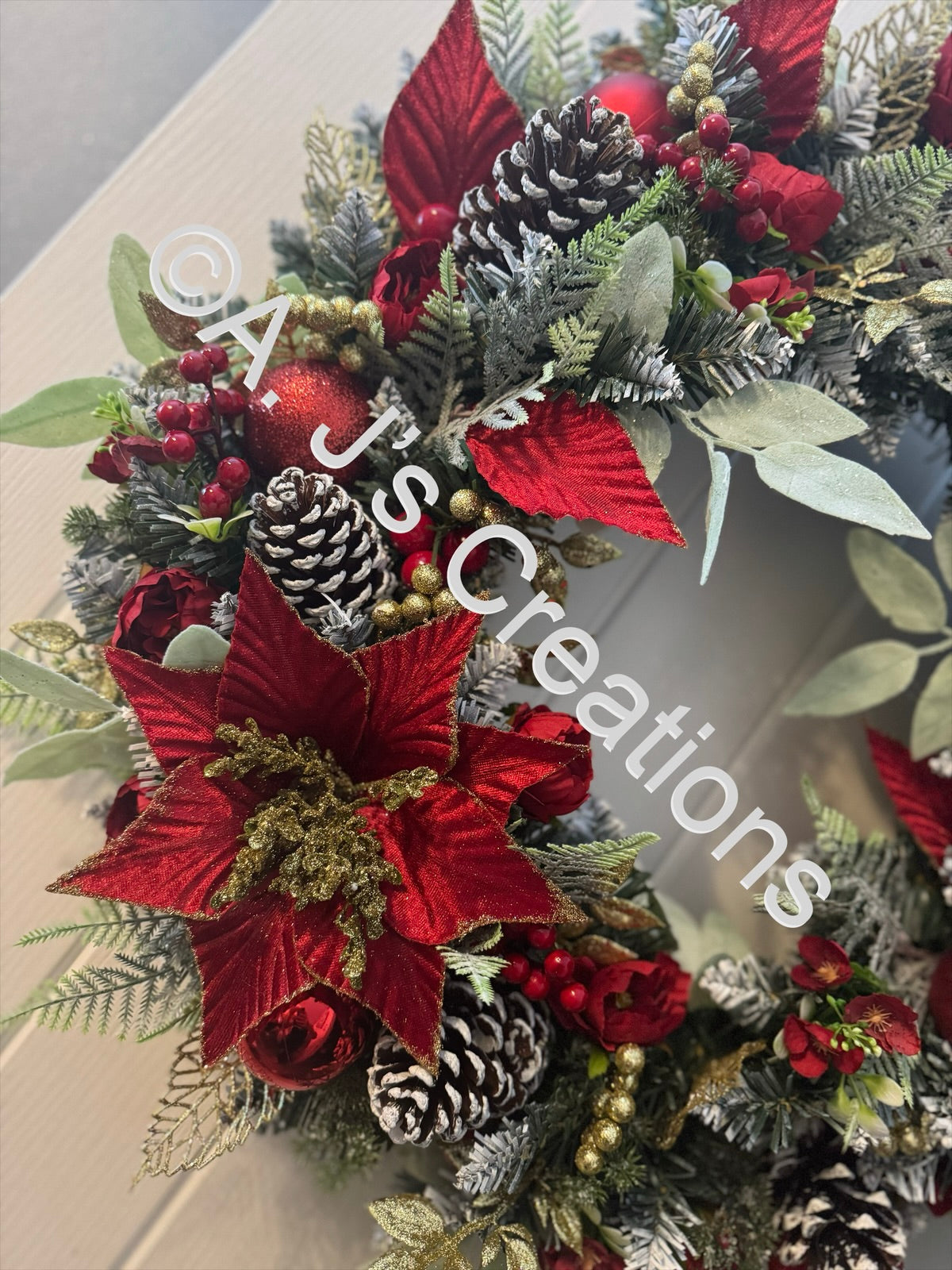 XL Deluxe Traditional Xmas Wreath