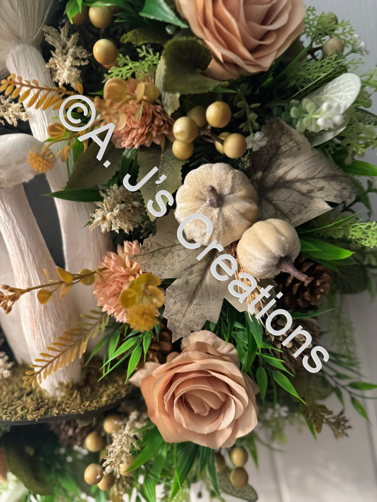 Ivory Toadstool Wreath