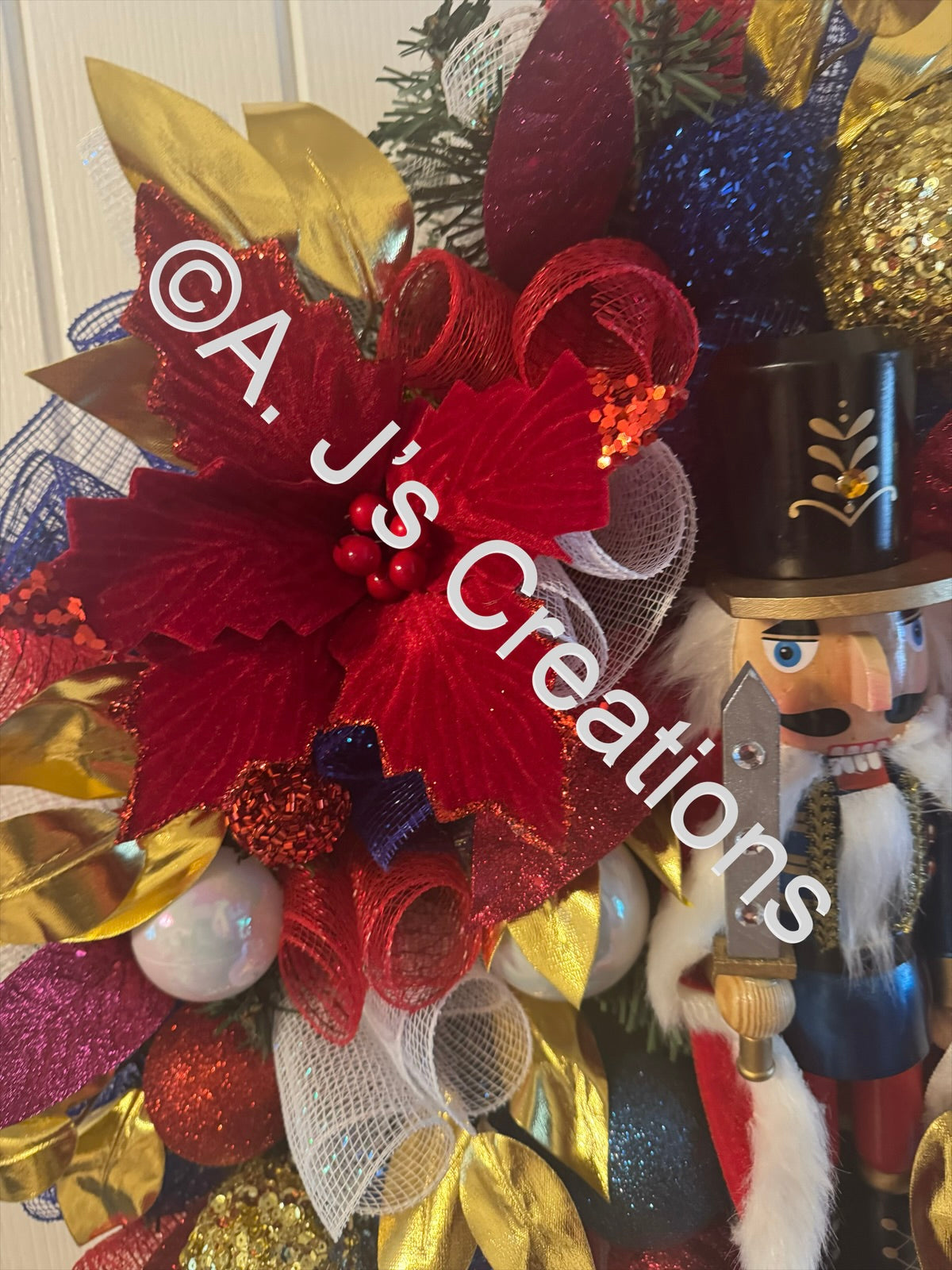 Regal Nutcracker Wreath