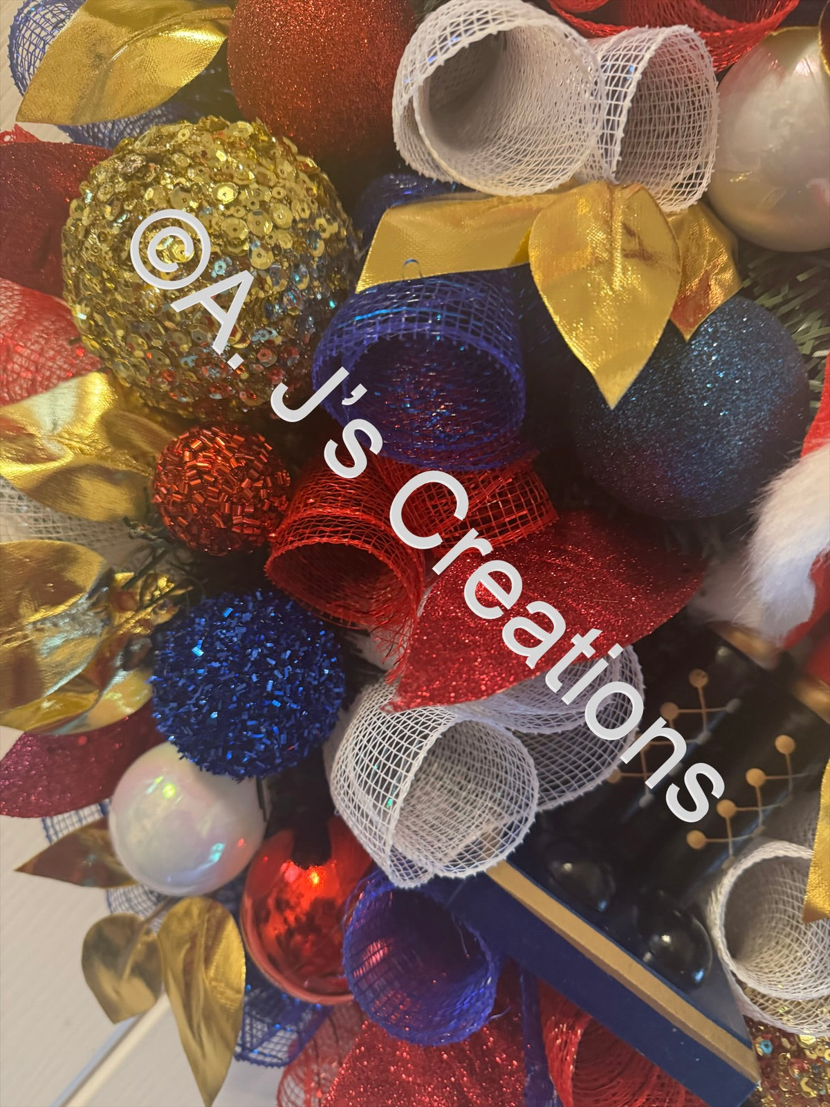 Regal Nutcracker Wreath