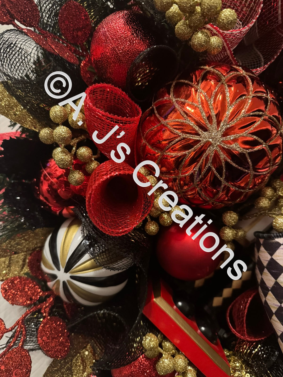 Nutcracker Wreath in Red, Black & Gold