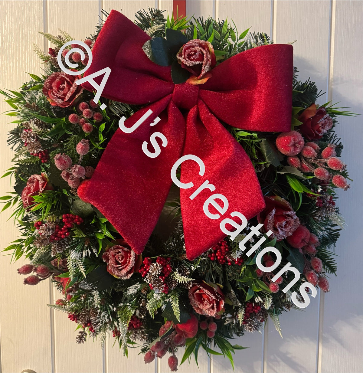 Traditional Style Red Bow Wreath