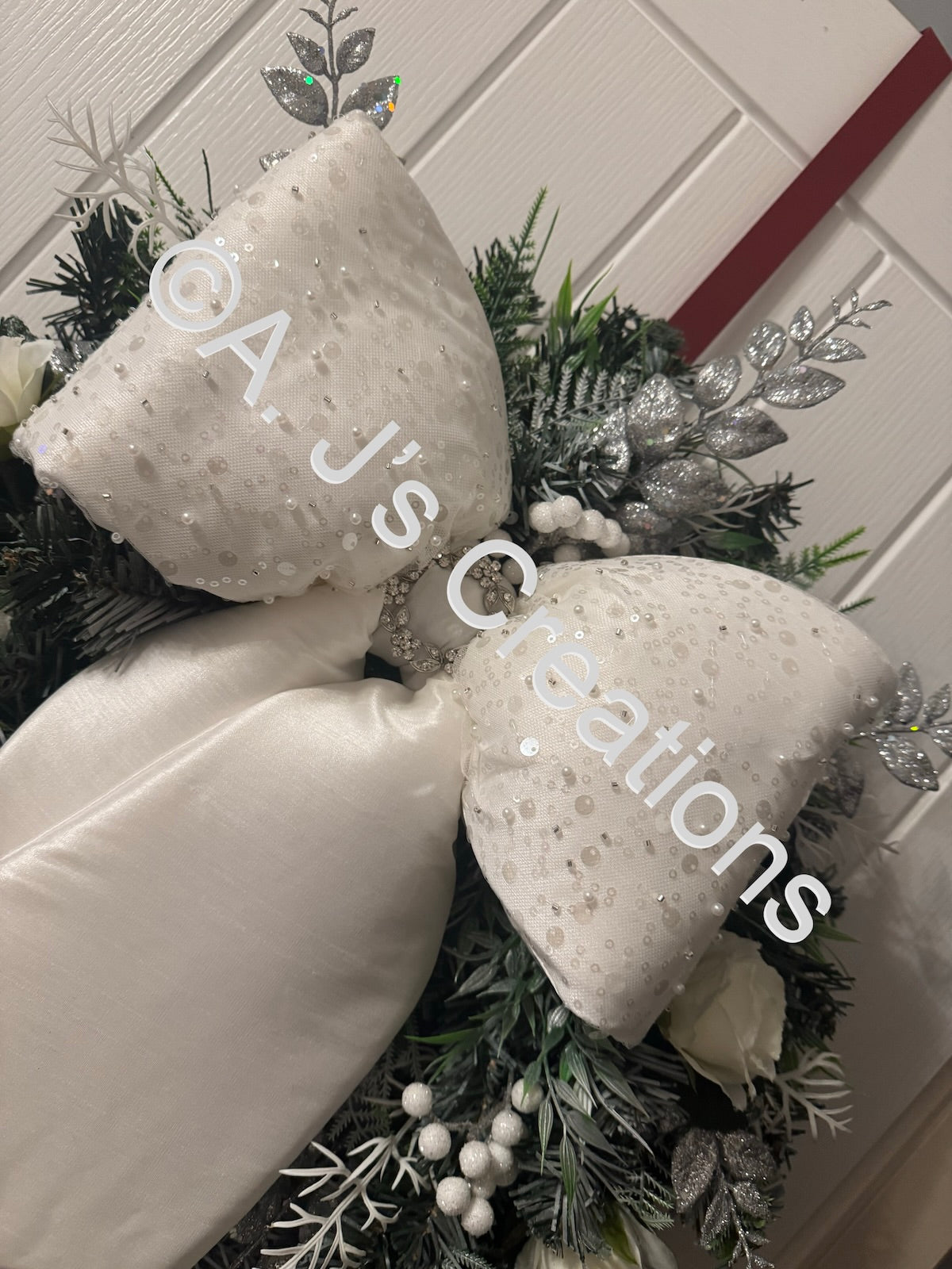Winter White Big Bow Wreath