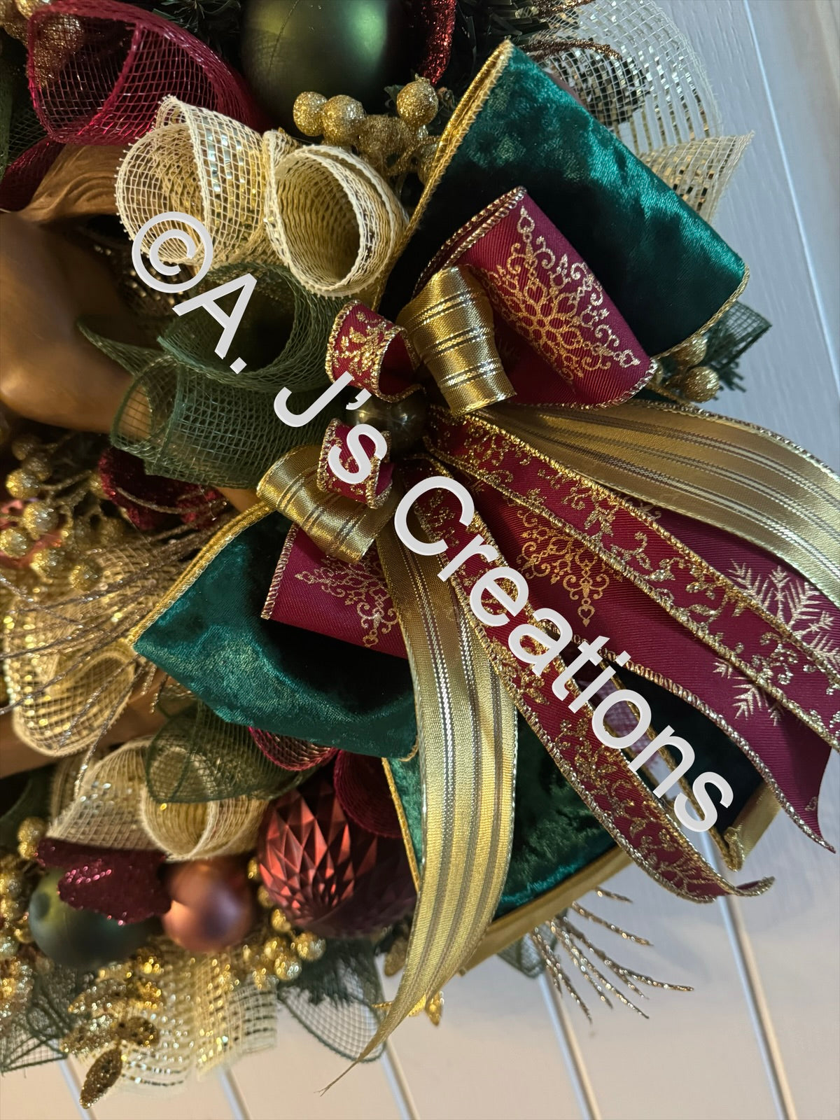 Traditional Style Rocking Horse Wreath