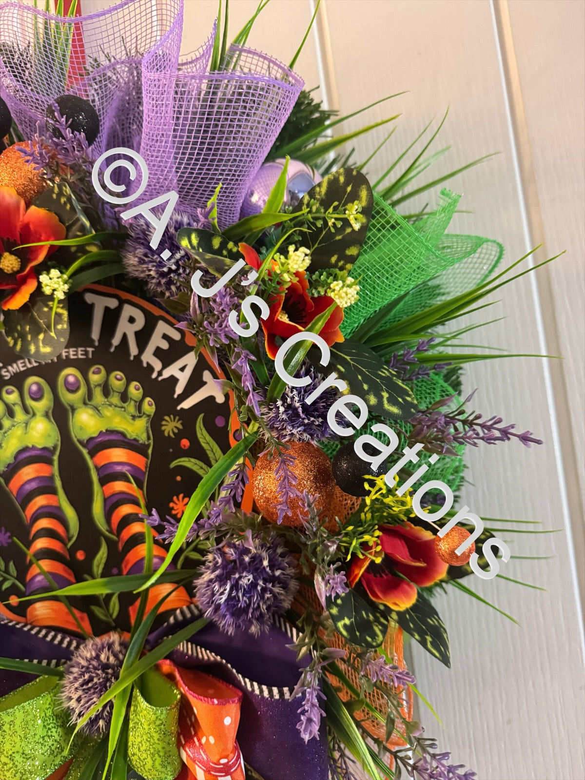 Trick or Treat Wreath