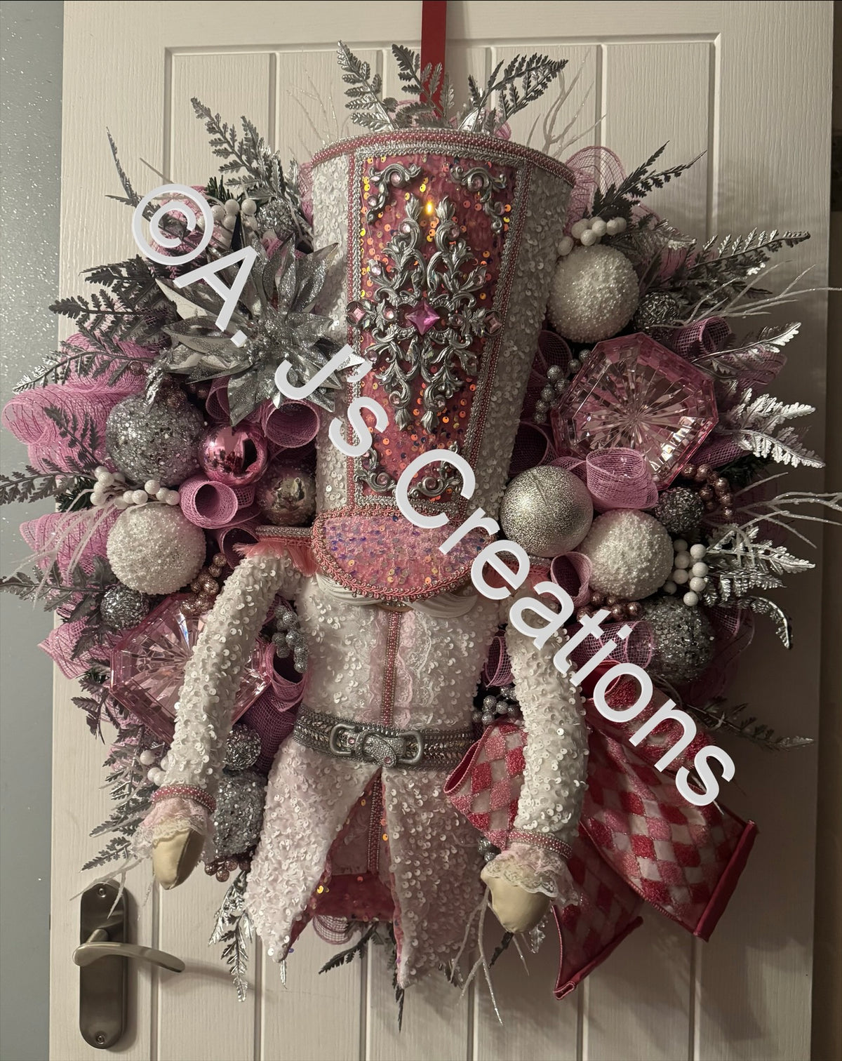 XL Deluxe Nutcracker Wreath