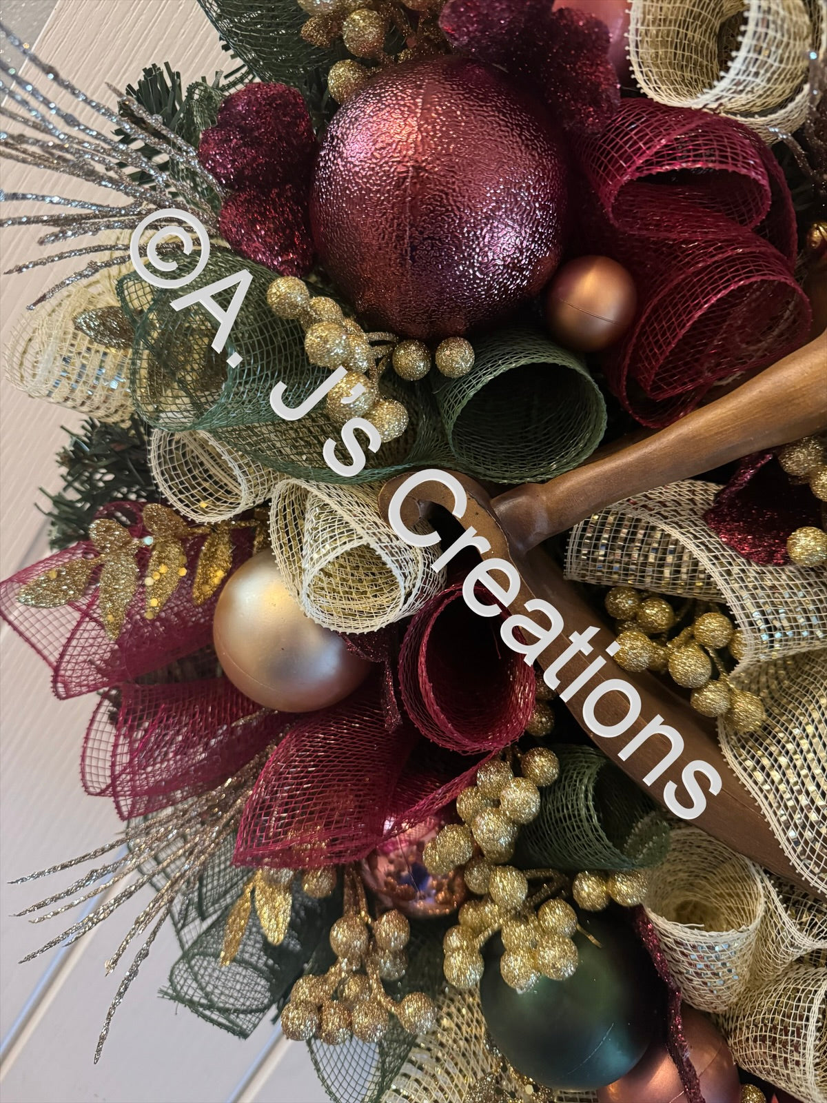 Traditional Style Rocking Horse Wreath
