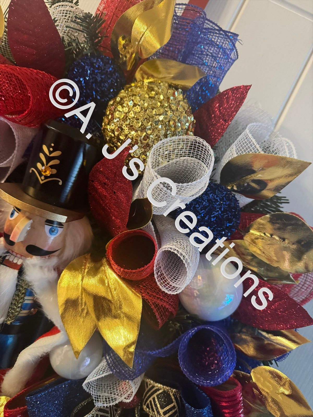 Regal Nutcracker Wreath
