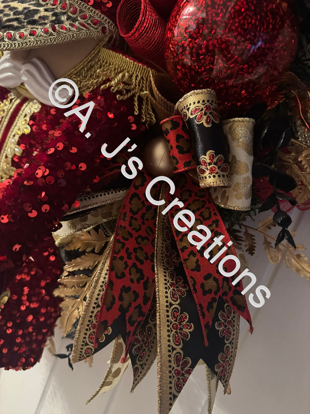 XL Deluxe Nutcracker Wreath