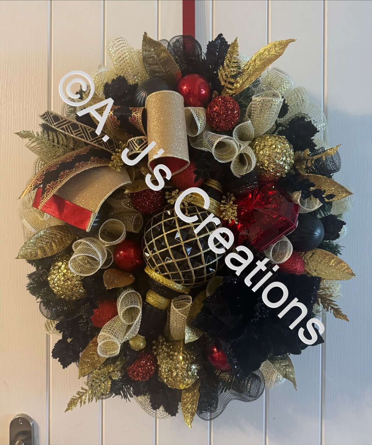Black and Gold Finial Wreath