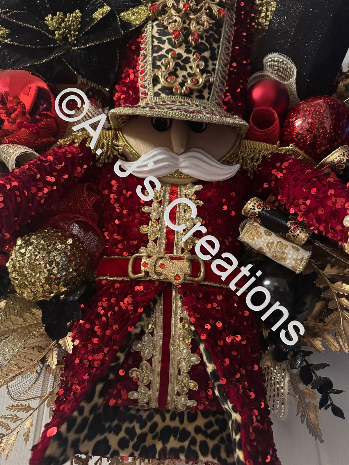 XL Deluxe Nutcracker Wreath