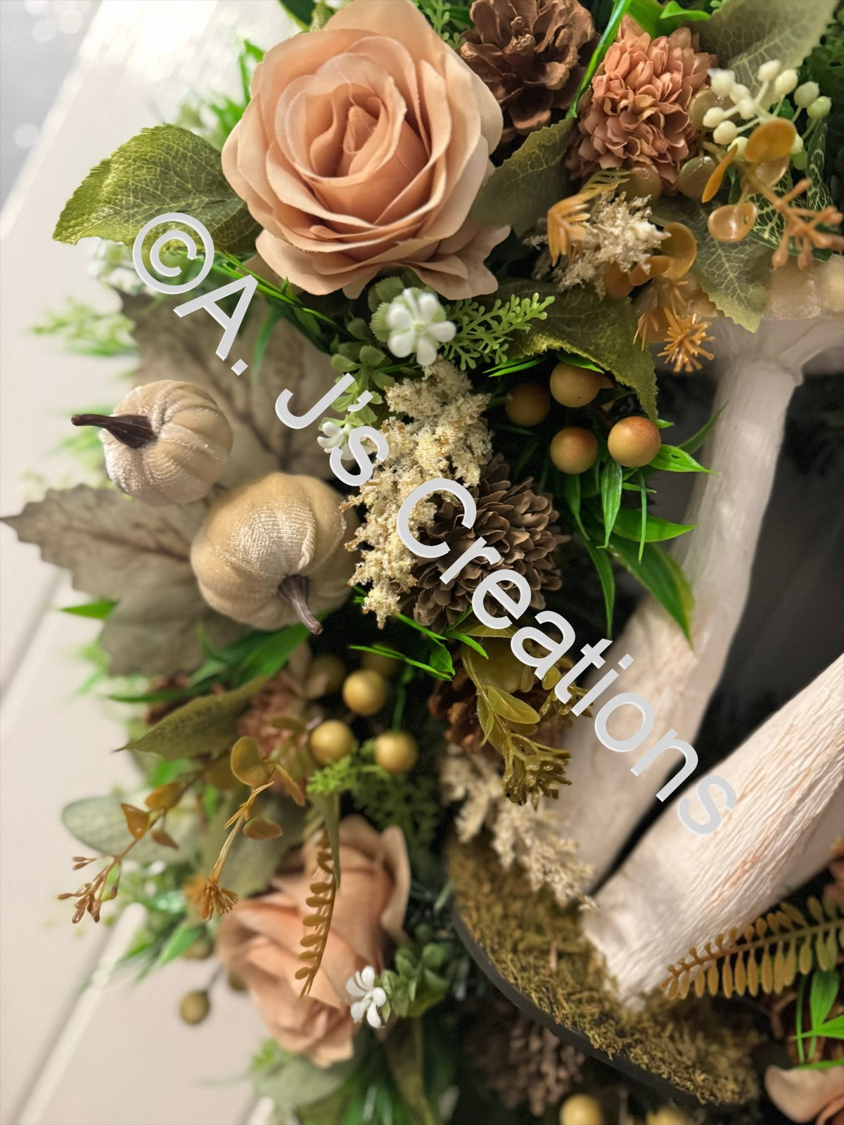 Ivory Toadstool Wreath