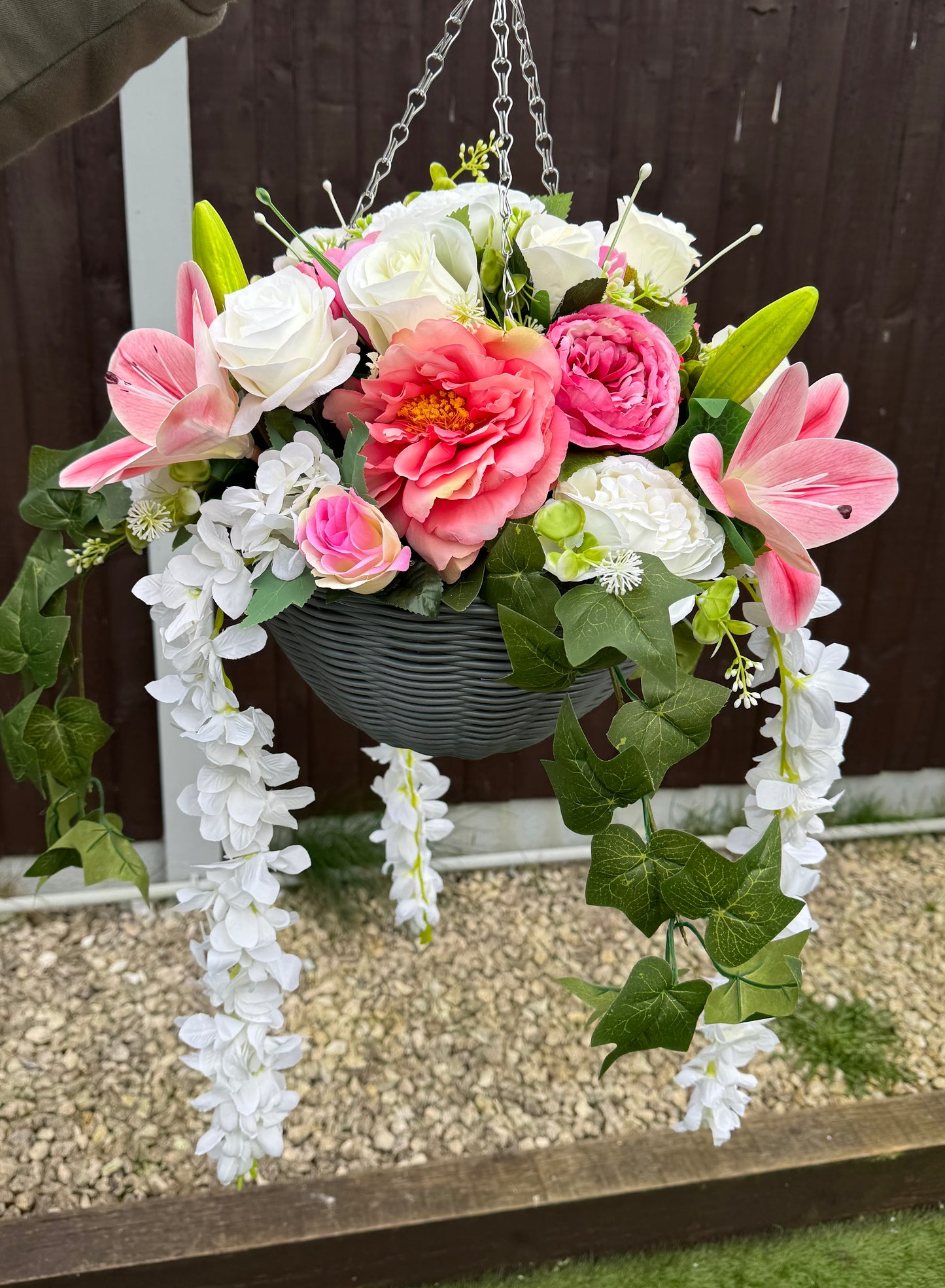 12” Deluxe Hanging Basket