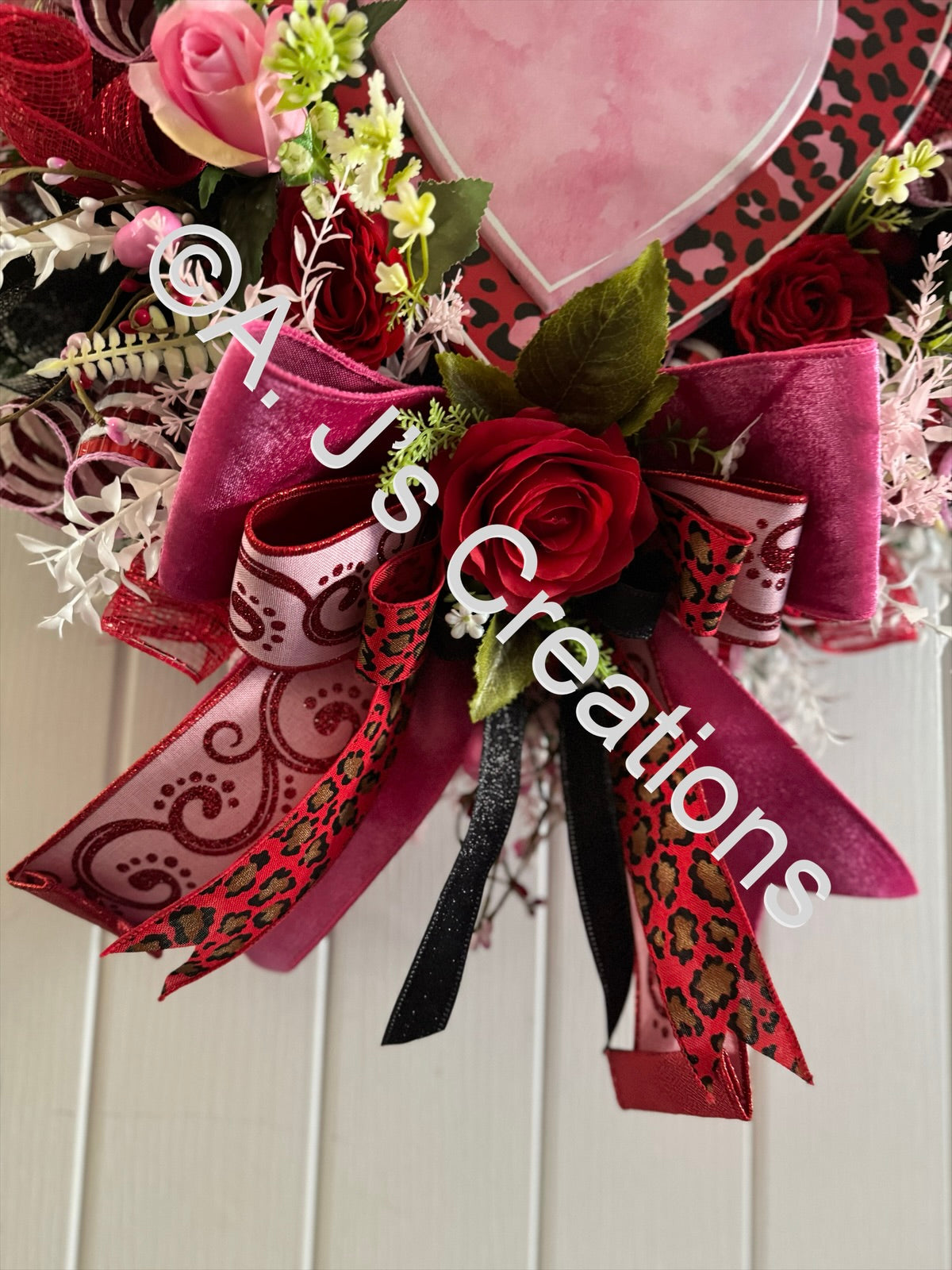 Leopard Print Heart Valentines Wreath