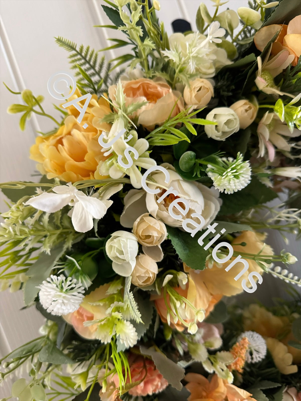 50cm Peaches n Cream Wreath