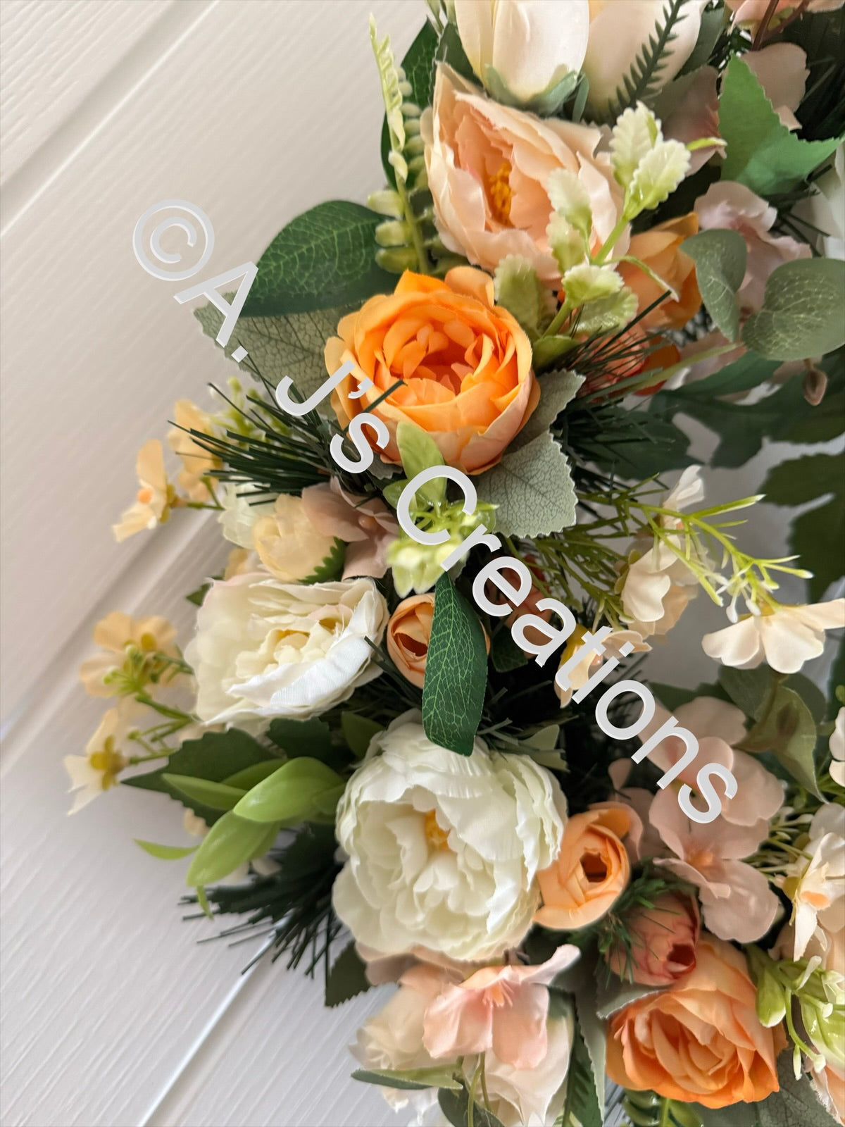 40cm Peaches n Cream Wreath