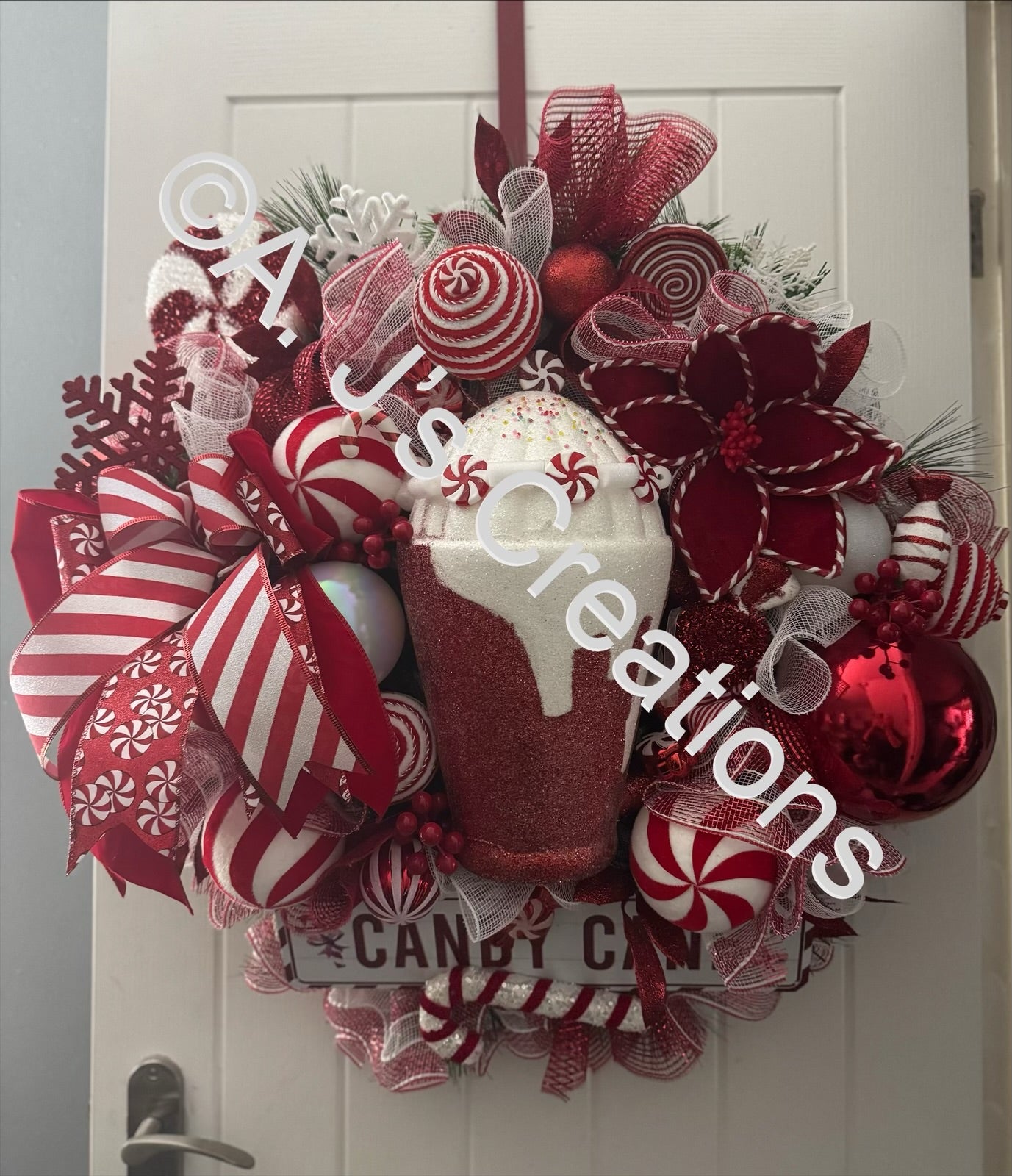 XL Deluxe Candy Cane Milkshake Wreath