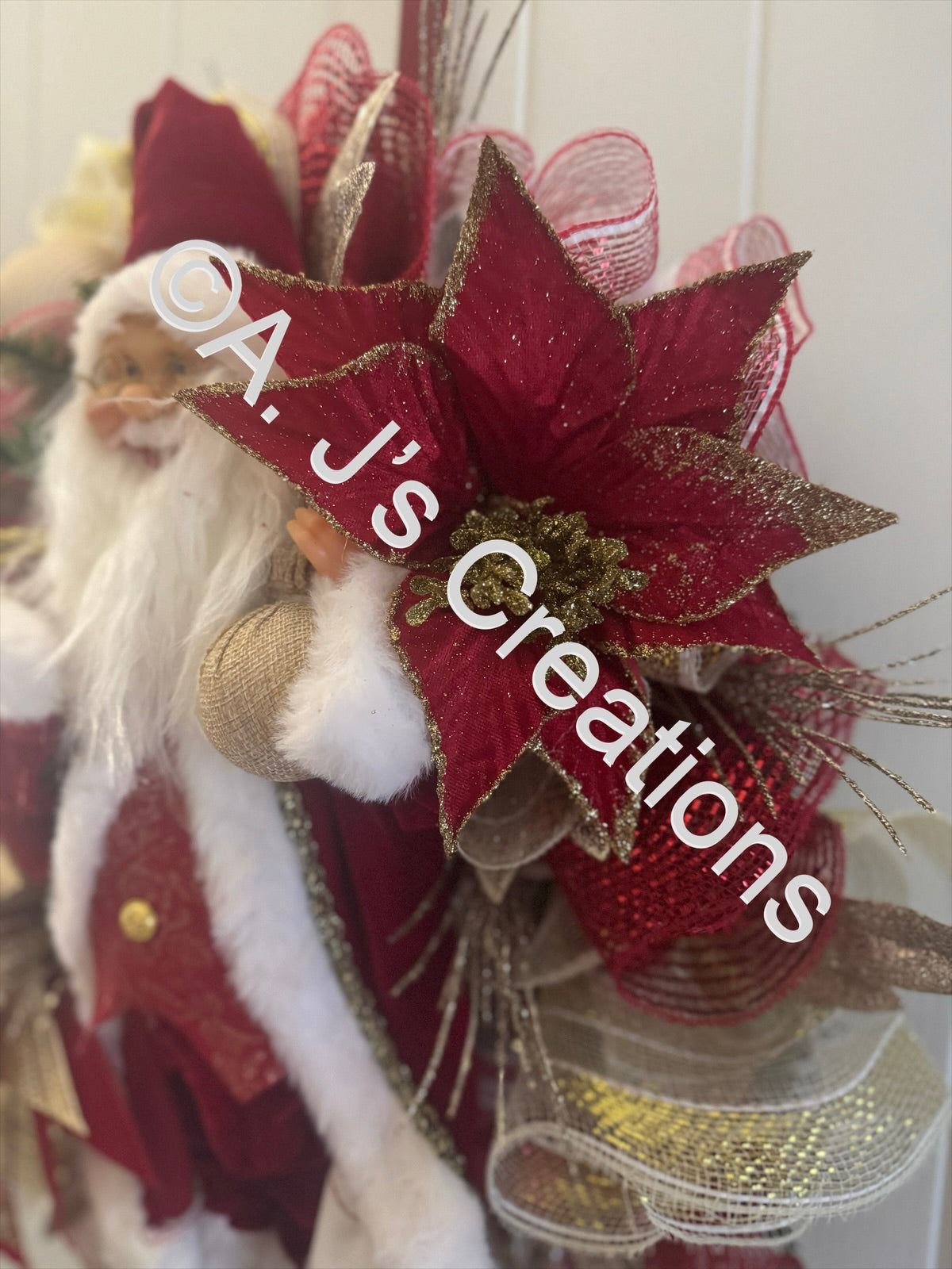 Santa Wreath in Red & Gold