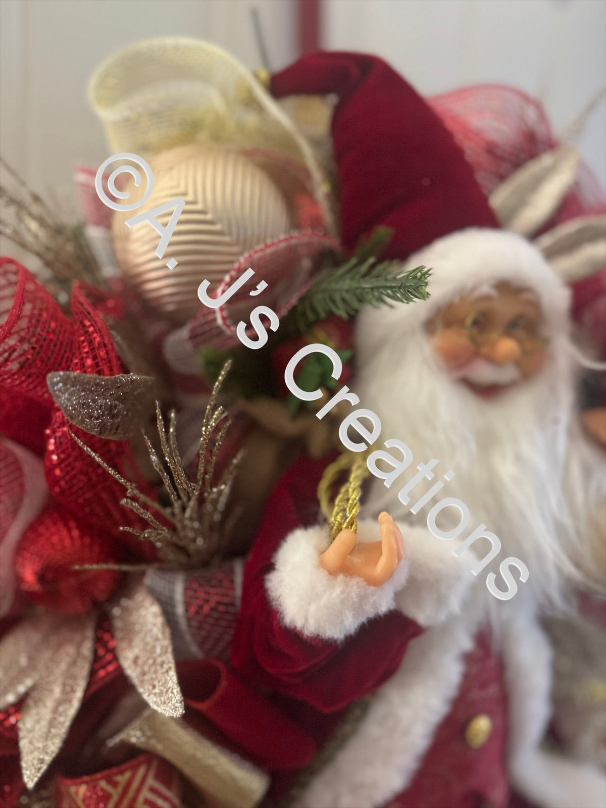 Santa Wreath in Red & Gold