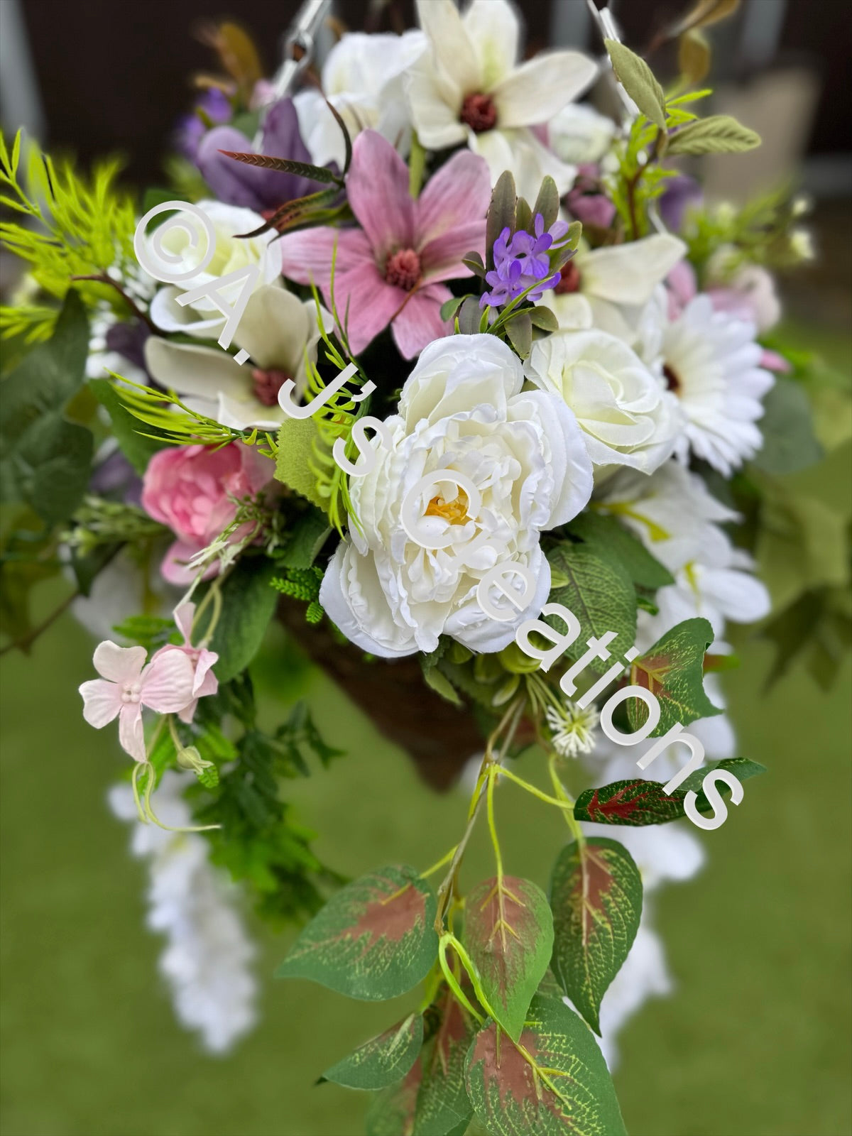 12” Deluxe Cone Basket with Magnolias