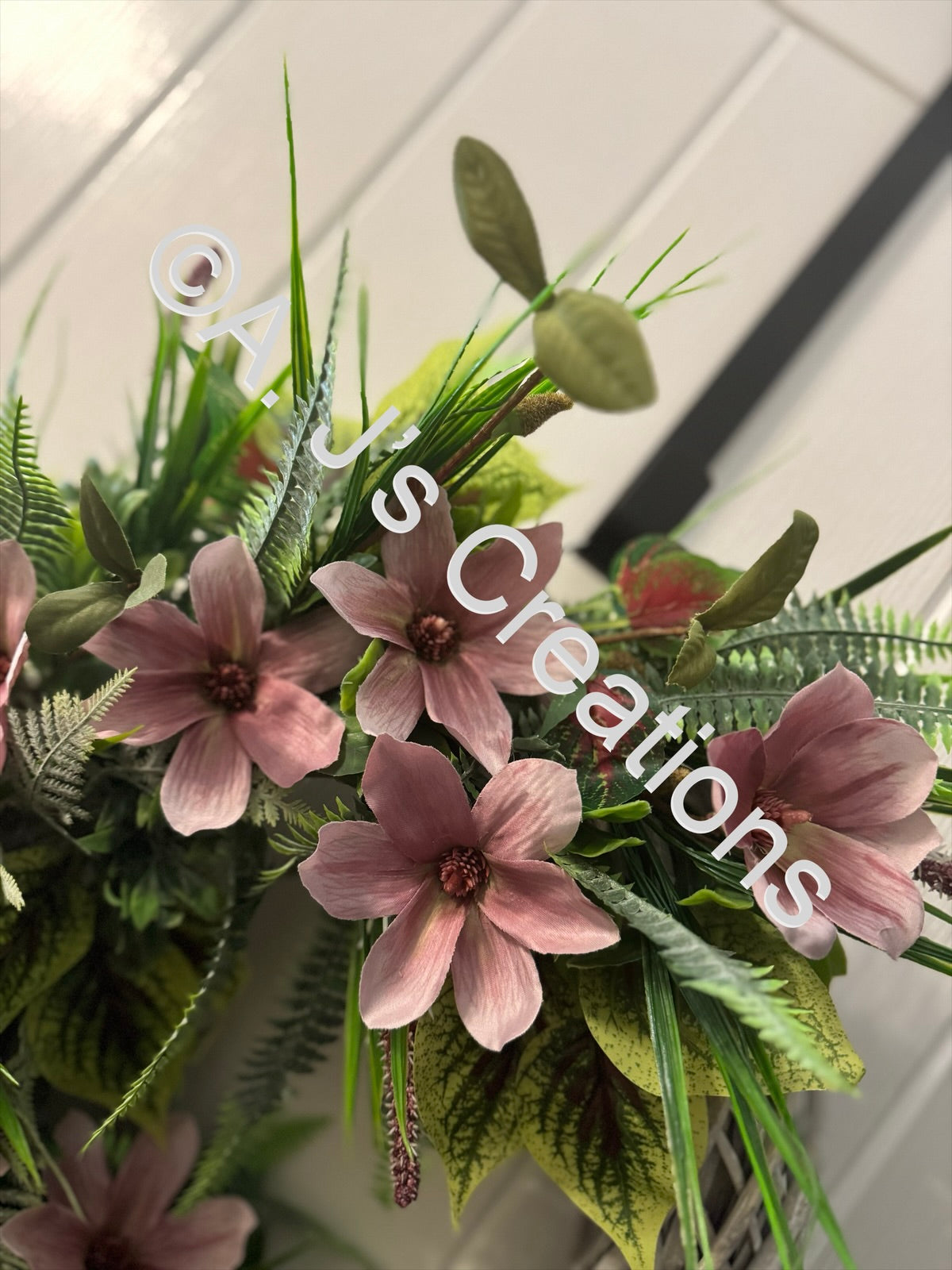 Wicker Rattan Wreath in Dusky Pink