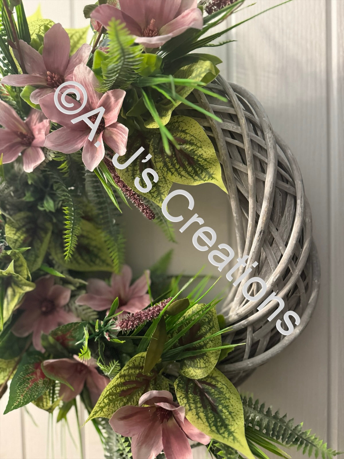 Wicker Rattan Wreath in Dusky Pink