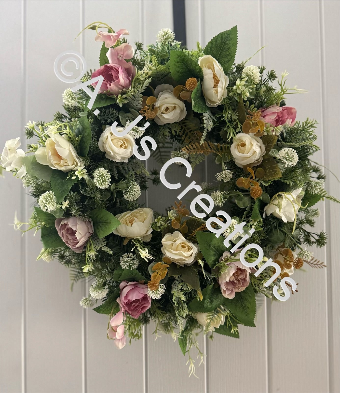 Winter Wreath in Ivory with a touch of Pink
